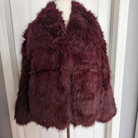 Women's Burgundy Faux Fur Jacket - Size XL - Picture 5 of 5